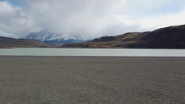 Nordenskjold Gölü, Şili, Patagonya, Ulusal Park Torres del Paine — Stok video