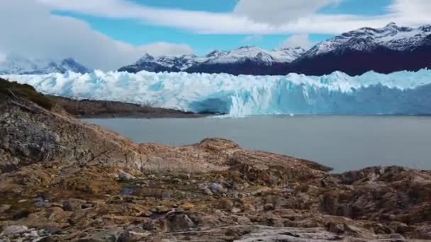 Beautiful glacier in chile, blue glacier gray general plan — Stock Video