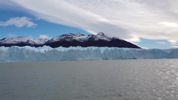 Lago grigio tramonto, ghiacciaio blu grigio, Patagonia. — Video Stock