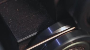 Kablo üretim süreci, kablo fabrikasındaki mekanizma.