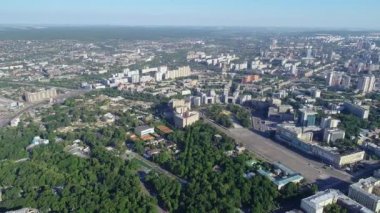 Havadan Harkov 'un görüntüsü. Harkov, Ukrayna. Gökyüzünden büyük bir şehir