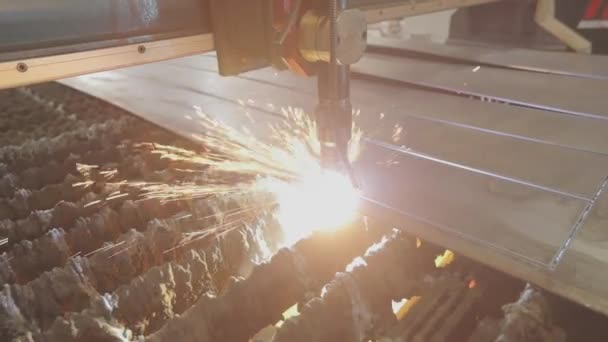 Corte de metal cnc máquina, corte a plasma automático — Vídeo de Stock