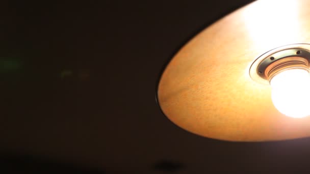 Stara lampa. Piękna lampa. Drogie luksusowe lampy — Wideo stockowe