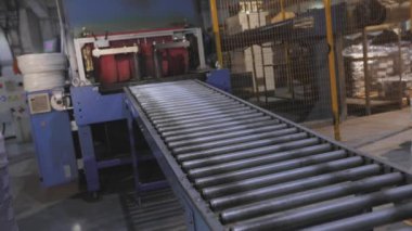 Kablo ürünleri ambalajlama, otomatik kablo ambalajlama, kablo ambalaj hattı. Modern kablo üretim tesisi