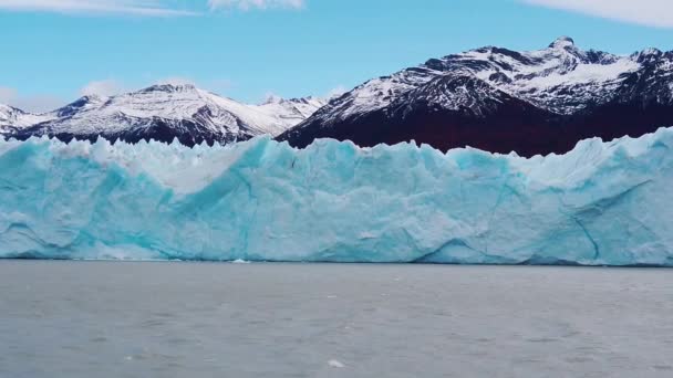 Ghiacciaio grigio Patagonia slow motion, Veduta panoramica del lago grigio, Patagonia, Cile — Video Stock