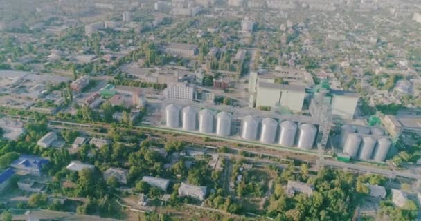 Grain storage in large slots aerial view. Silo with grain. Grain storage tank view from above. — Stock Video