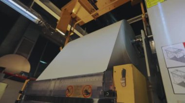 Duvar kağıdı üretim hattı, duvar kağıdı üretim fabrikası, modern duvar kağıdı üretim fabrikası.