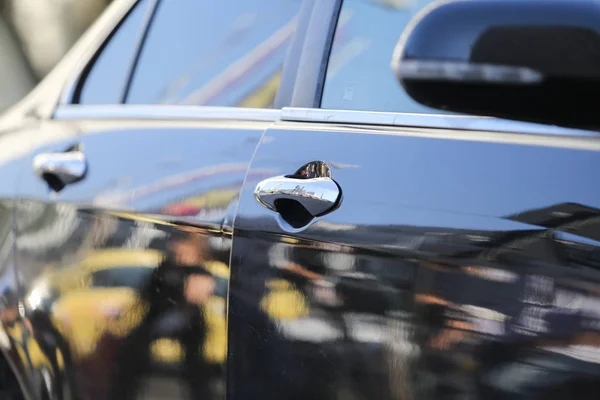 Detalles Las Manijas Una Puerta Coche — Foto de Stock