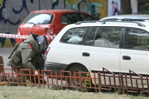 Bucharest Romania Agosto 2018 Experto Eliminación Bombas Demanda Por Eliminación —  Fotos de Stock