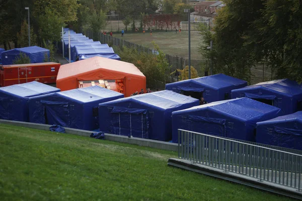 Bucharest Romania October 2018 Tents Camp Site Refugees Drill Catastrophic — Stock Photo, Image