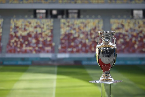 O troféu original do torneio UEFA Euro 2020 — Fotografia de Stock