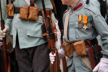 Dünya Savaşı ben onların ekipman ile Canlandırıcıları