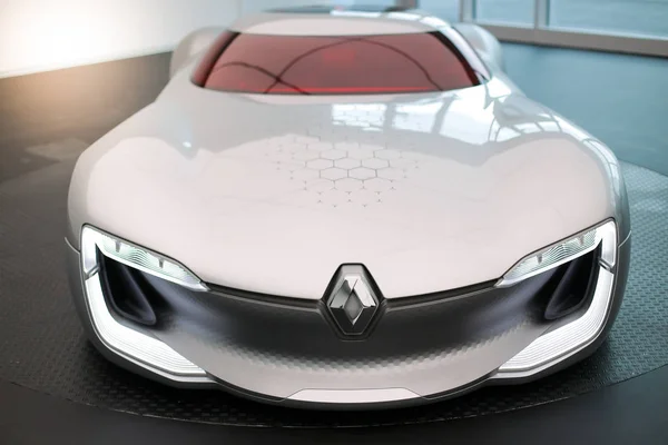 The Renault Trezor concept hypercar is presented to the press du — Stock Photo, Image