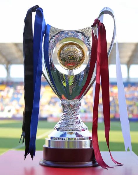 Romanya Süper Kupası (Supercupa Romaniei) Kupası ile ilgili ayrıntılar, — Stok fotoğraf