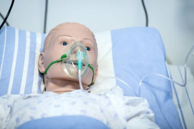 Hemşireler ve sağlık için kullanılan bir hasta rolü plastik kukla