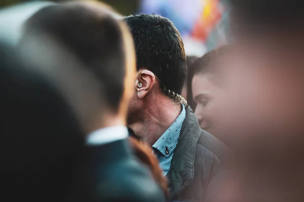 Sığ alan derinliği (seçici odak) resmi sarmalanmış t ile