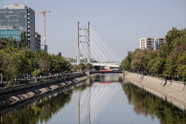 Bucharest Румунія Вересня 2020 Dambovita River Seen Regie Area Bucharest — стокове фото