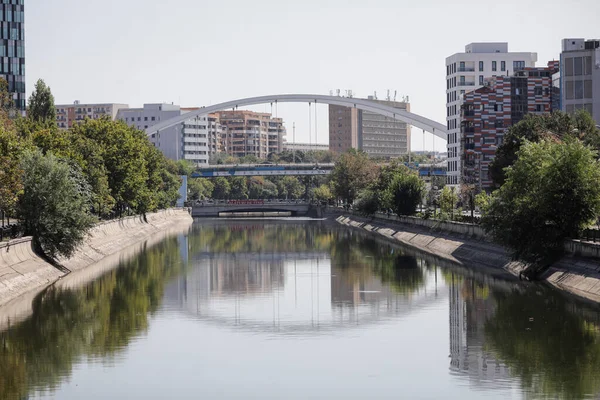 Bucharest Румунія Вересня 2020 Dambovita River Seen Regie Area Bucharest — стокове фото