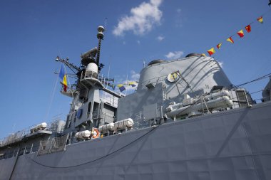 Constanta, Romanya - 1 Eylül 2025: Anchored Regele Ferdinand (F221), Romanya Deniz Kuvvetleri 'nin 22. Tipi fırkateyni.
