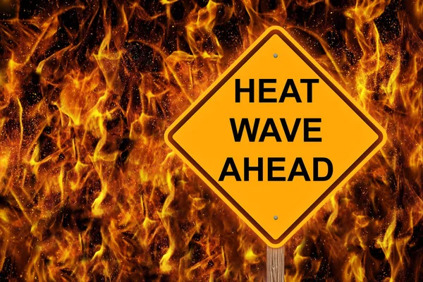 热波前方警告标志与火焰背景 — 图库照片