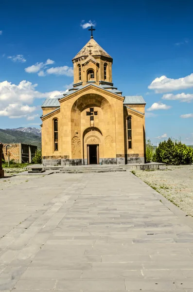 Den Sista Århundradet Church Saints Martyrs Ljusa Sten Byggd Bergsby — Stockfoto