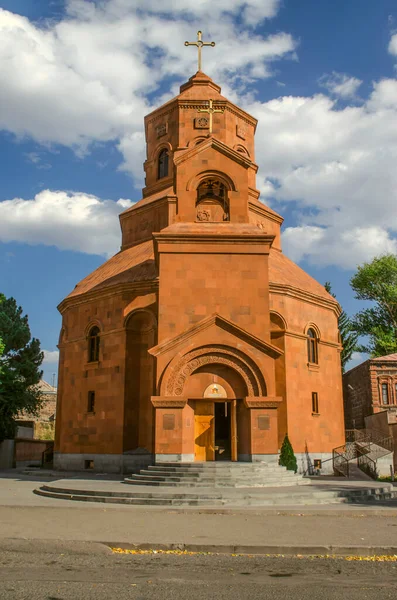 Fachada Catedral Católica Dos Santos Mártires Com Uma Cruz Torre — Fotografia de Stock