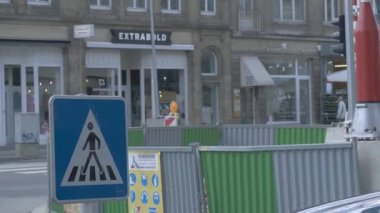 Lüksemburg 31 Mart 2019. Şehir merkezinde yol onarım çalışmaları.