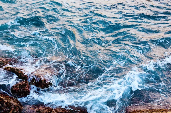 Морская Вода Попадает Каменный Пляж Волна Пляж Природа Концепции Фона — стоковое фото