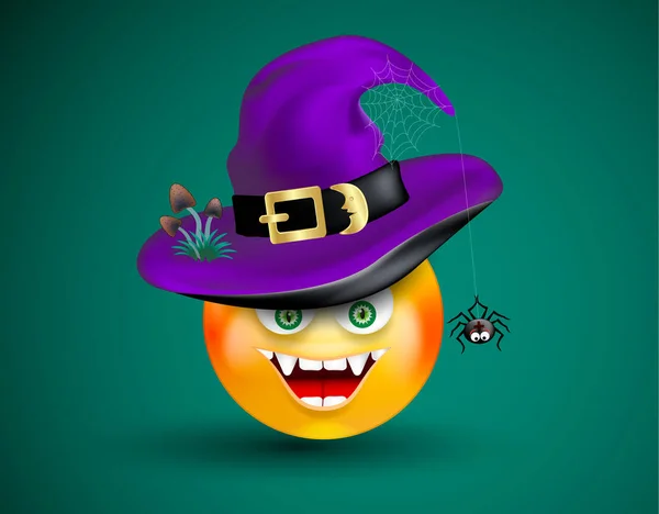 Bonito rosto sorridente emoticon ferozmente rindo usando chapéu de bruxa roxo com decoração assustadora de aranha na teia de aranha e cogumelos venenosos no fundo verde escuro. Ícone de Halloween . — Vetor de Stock