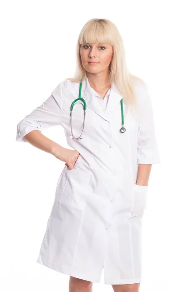Portret pielęgniarki w białym płaszczu z stetoskop. — Zdjęcie stockowe