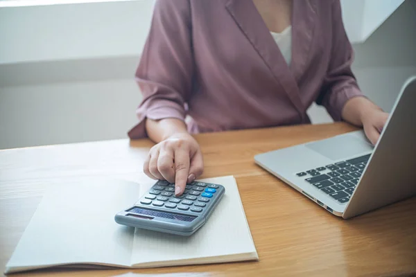 Business Women Checking Bills Taxes Bank Account Balance Calculating Annual — Stock Photo, Image