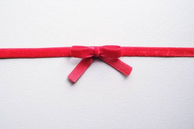 Sevgililer Günü için kırmızı kurdele. Güzel aşk. 