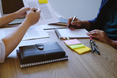 Yetişkin Öğrenciler Birlikte Eğitim Yönetimi Konsepti Koçluğu.