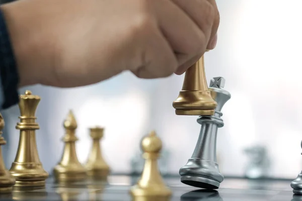 Adamı Satrançla Oynar Stratejisi Taktik Meydan Okuma Başarı Yönetimi Kavramı — Stok fotoğraf