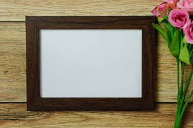 Model için düzleştirilmiş fotoğraf çerçevesi