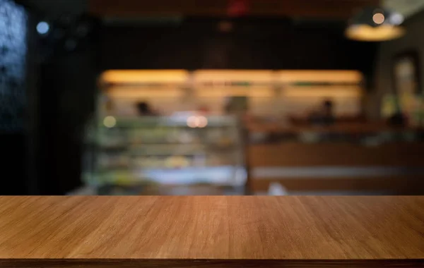 Tomma Mörka Träbord Framför Abstrakt Suddig Bokeh Bakgrund Restaurang Kan — Stockfoto