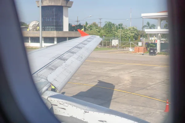 Ventana Del Avión Tomada Desde Exterior —  Fotos de Stock