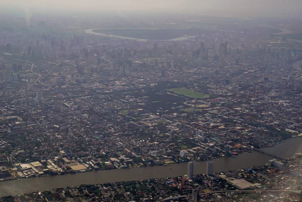 Bild Des Flugzeugfensters Ansicht Des Dorfes Aus Der Vogelperspektive Bangkok — Stockfoto