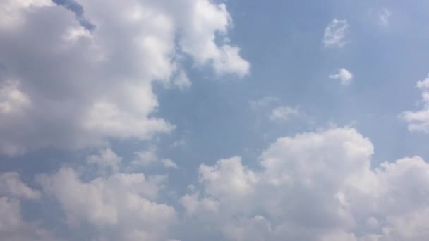 Les Vidéos Time Lapse Ciel Les Nuages Blancs Sont Utilisés — Video