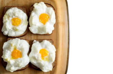 Düz yatıyordu Orsini yumurtaların hazırlanması