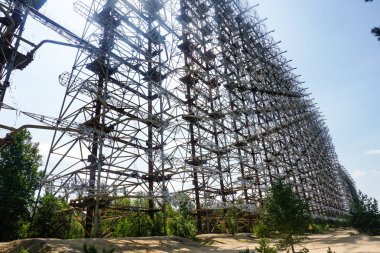 Çernobil Yasak Bölge, Ukrayna 'da eski askeri Duga radar sistemi.