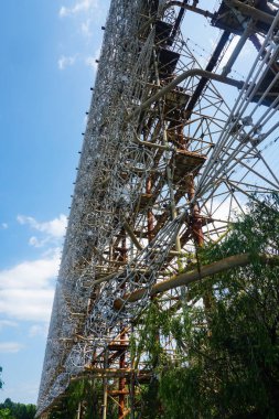 Çernobil Yasak Bölge, Ukrayna 'da eski askeri Duga radar sistemi.