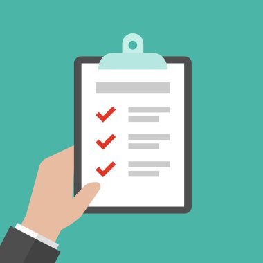 Elinde kağıt olan bir pano tutan bir işadamı. Keneleri ve noktaları olan yapılacaklar listesi. İşaretli pano. Mavi arkaplanda vektör illüstrasyonu