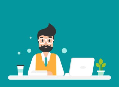 Dizüstü bilgisayarı, kulaklığı ya da kulaklığı olan öğretmen ya da öğretmen. İnternet öğrenimi. Çevrimiçi uzaktan eğitim. Web çalışması, okul sohbeti, web sitesi, tartışma, forum. Video dersleri.