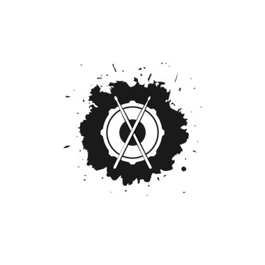 Rock okulu veya rock grubunun logosu. Davul, baget, mürekkep ya da boya damlaları ve lekeler. Rock müzik şirketi. Davulcu sembolü. Vecor logosu beyaza izole edildi.