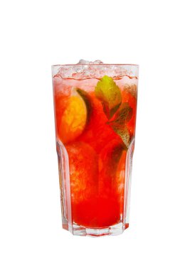 Yaz izole beyaz arka plan üzerinde kokteyl