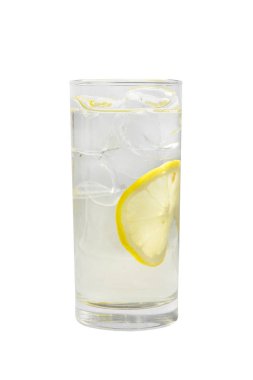 Yaz izole beyaz arka plan üzerinde kokteyl