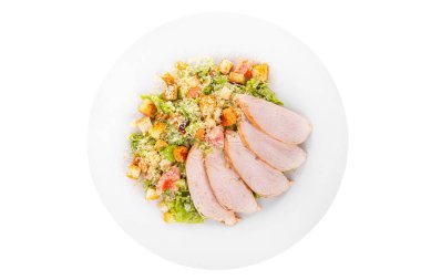 Sezar Salata tavuk plaka beyaz izole