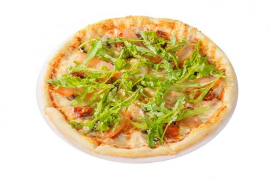 arugula ile pizza, kurutulmuş domates izole beyaz arka plan