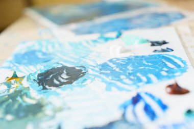 mavi tonları ile yağlı boyalar ile palet